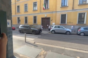 华体会体育下载-加盟在即！隆戈：里奇正在接受米兰的体检