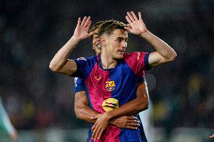 华体会体育APP-记者：加维可能膝盖骨裂，今天将接受详细检查