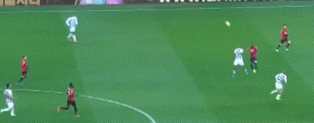 【意甲】伊布补时凌空斩救主 AC米兰客场平乌迪内斯